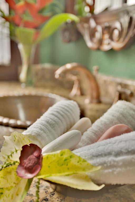Mahogany Hall Luxury Boutique Resort San Ignacio Δωμάτιο φωτογραφία
