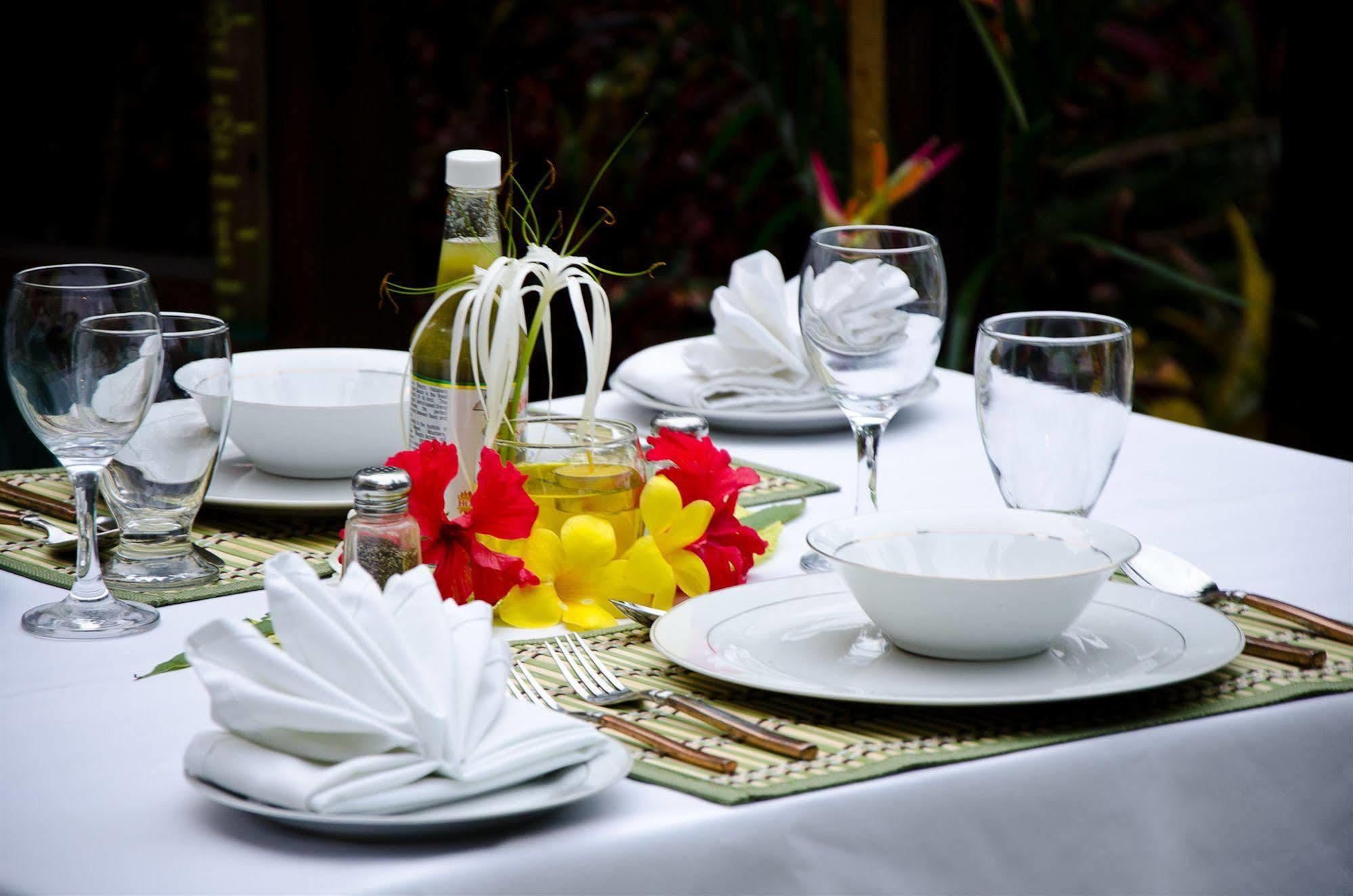 Mahogany Hall Luxury Boutique Resort San Ignacio Εξωτερικό φωτογραφία