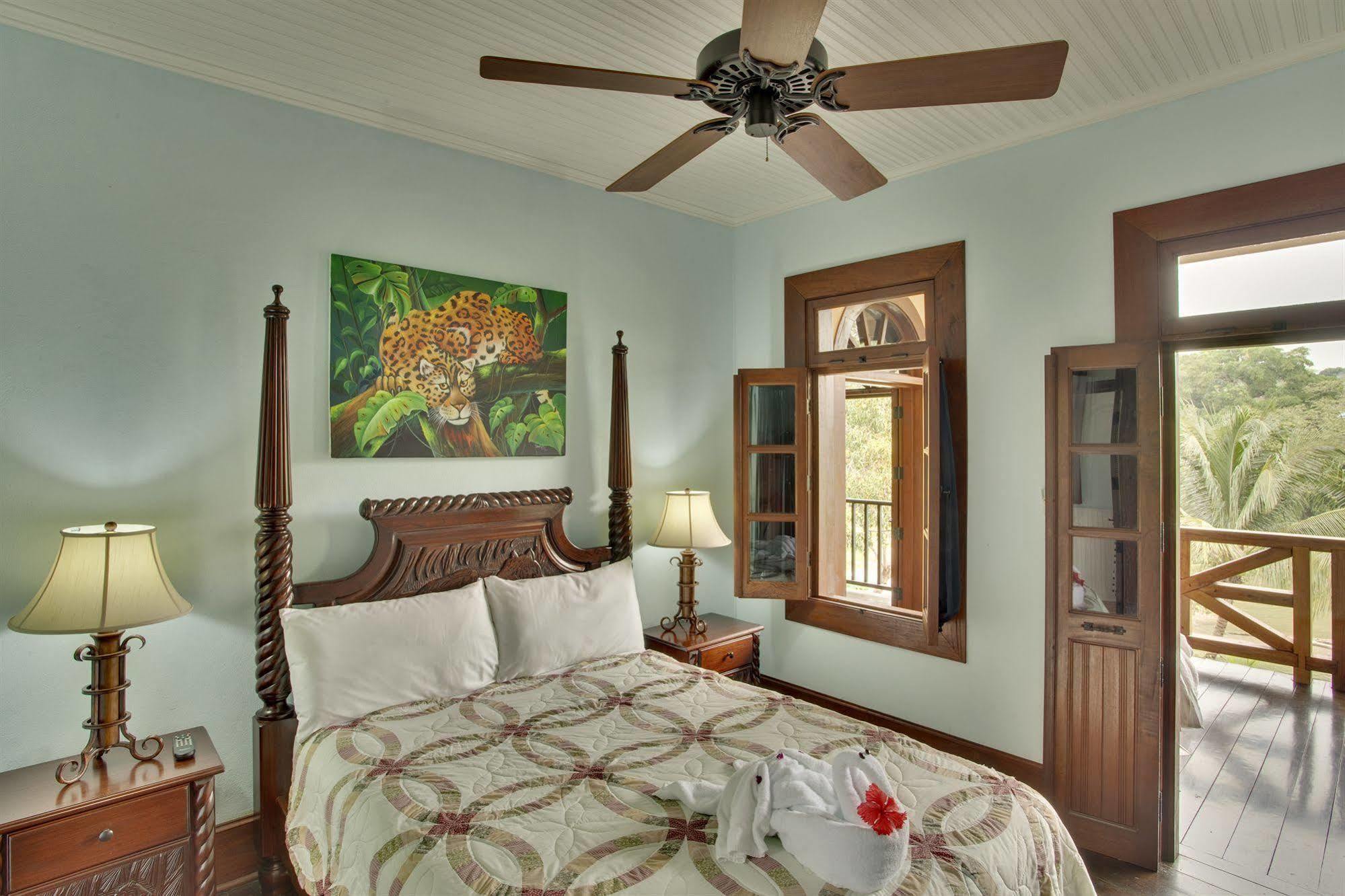 Mahogany Hall Luxury Boutique Resort San Ignacio Εξωτερικό φωτογραφία